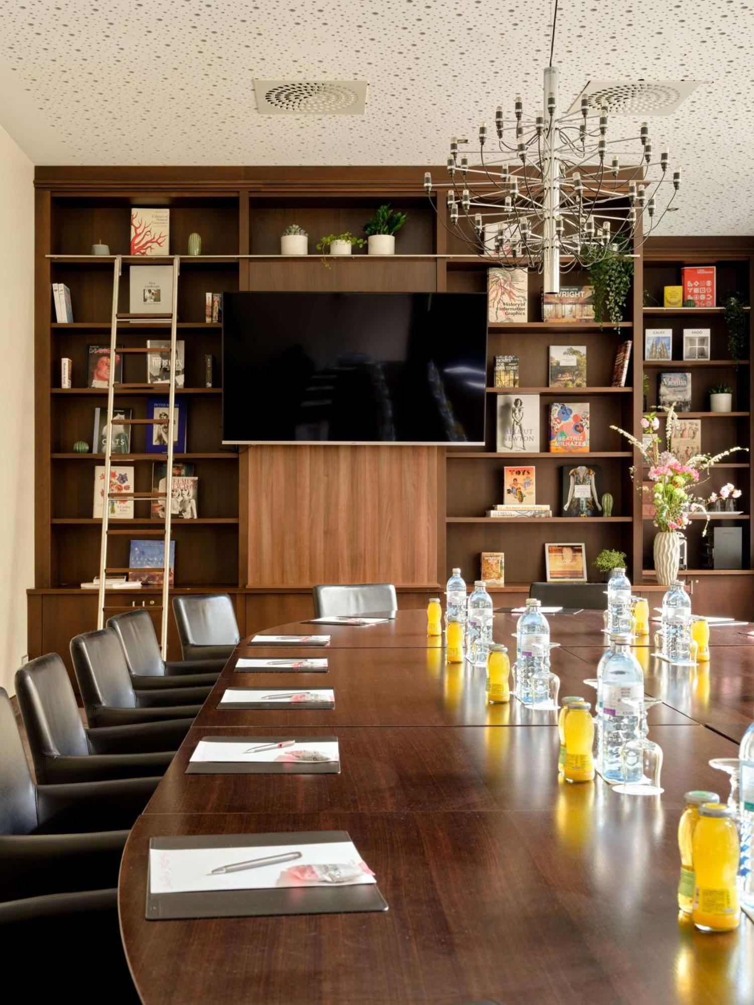 Flemings Conference Hotel 4*